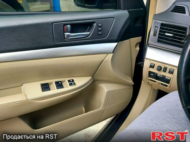 Сірий Субару Легасі, об'ємом двигуна 2 л та пробігом 201 тис. км за 8100 $, фото 6 на Automoto.ua