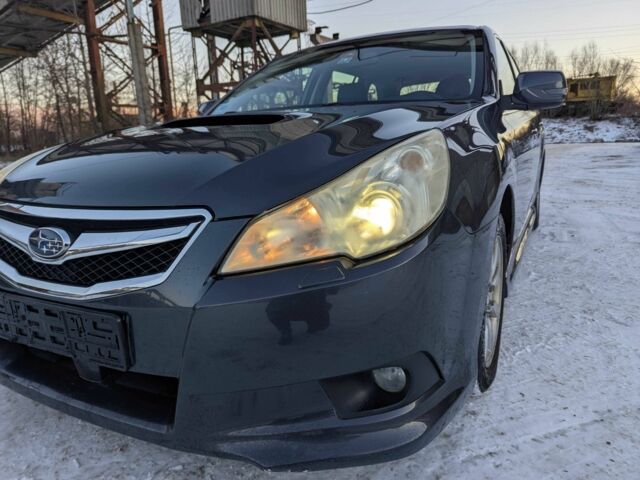 Сірий Субару Легасі, об'ємом двигуна 2 л та пробігом 211 тис. км за 3999 $, фото 8 на Automoto.ua