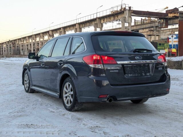 Сірий Субару Легасі, об'ємом двигуна 2 л та пробігом 211 тис. км за 3999 $, фото 3 на Automoto.ua