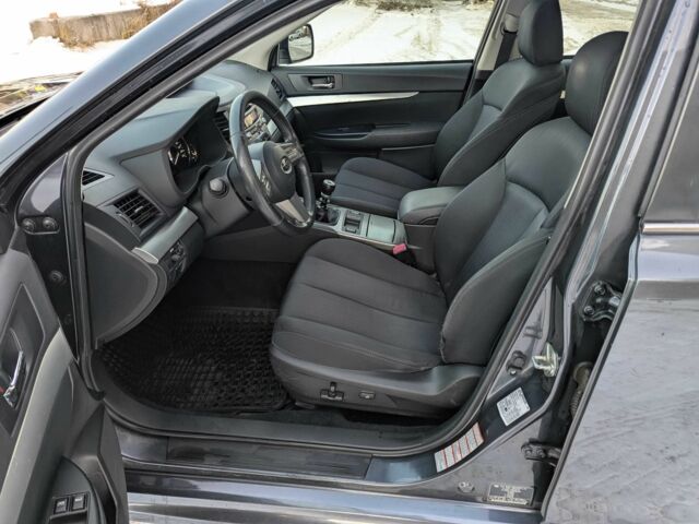 Сірий Субару Легасі, об'ємом двигуна 2 л та пробігом 211 тис. км за 3999 $, фото 13 на Automoto.ua