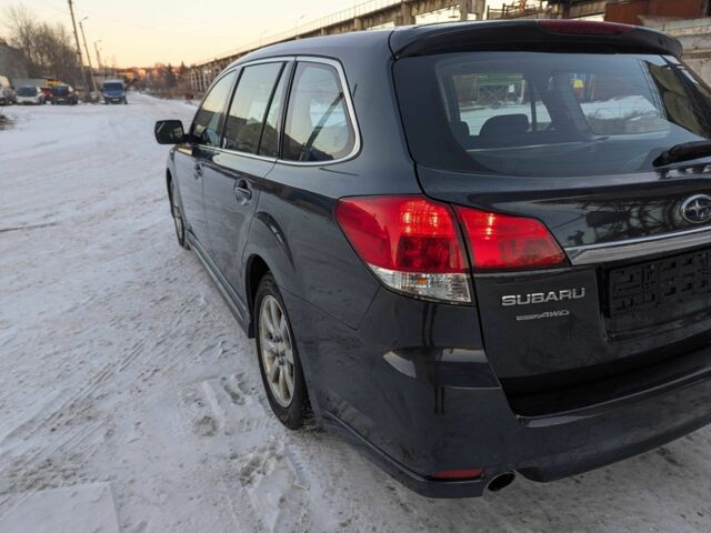 Сірий Субару Легасі, об'ємом двигуна 2 л та пробігом 211 тис. км за 3999 $, фото 9 на Automoto.ua