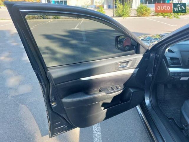 Серый Субару Легаси, объемом двигателя 2 л и пробегом 191 тыс. км за 7500 $, фото 16 на Automoto.ua