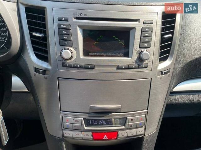 Серый Субару Легаси, объемом двигателя 2 л и пробегом 213 тыс. км за 8900 $, фото 15 на Automoto.ua