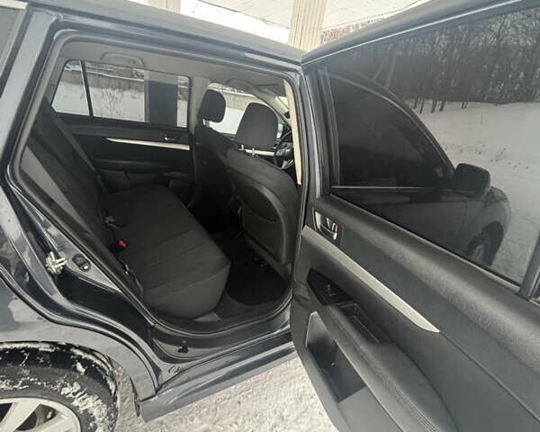 Сірий Субару Легасі, об'ємом двигуна 2 л та пробігом 255 тис. км за 8900 $, фото 13 на Automoto.ua