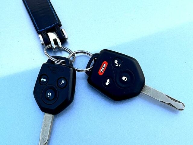 Сірий Субару Легасі, об'ємом двигуна 2 л та пробігом 213 тис. км за 6800 $, фото 5 на Automoto.ua