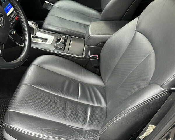 Серый Субару Легаси, объемом двигателя 2.5 л и пробегом 270 тыс. км за 9500 $, фото 2 на Automoto.ua