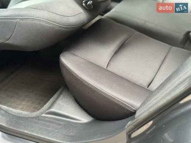 Сірий Субару Легасі, об'ємом двигуна 1.99 л та пробігом 200 тис. км за 15750 $, фото 63 на Automoto.ua