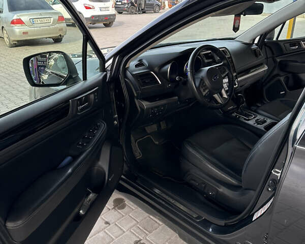 Сірий Субару Легасі, об'ємом двигуна 2 л та пробігом 169 тис. км за 17000 $, фото 7 на Automoto.ua