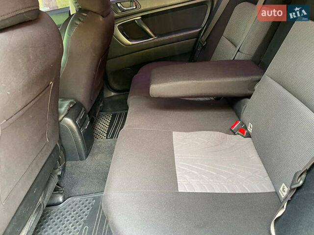 Синій Субару Легасі, об'ємом двигуна 2 л та пробігом 318 тис. км за 5990 $, фото 17 на Automoto.ua