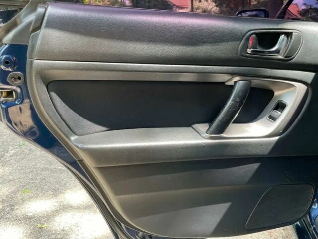 Синий Субару Легаси, объемом двигателя 2 л и пробегом 321 тыс. км за 5300 $, фото 11 на Automoto.ua