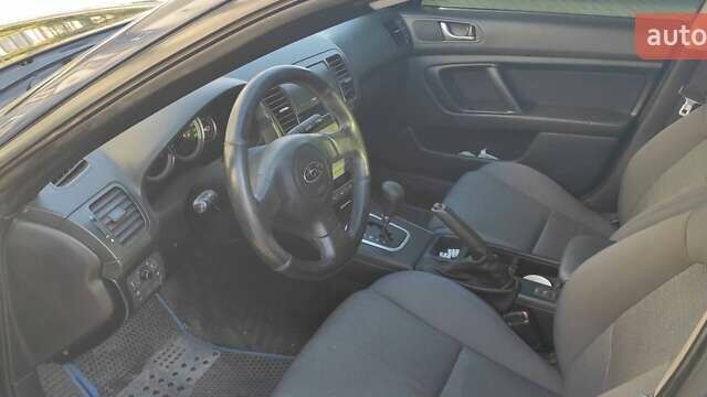 Синій Субару Легасі, об'ємом двигуна 2 л та пробігом 364 тис. км за 3800 $, фото 6 на Automoto.ua