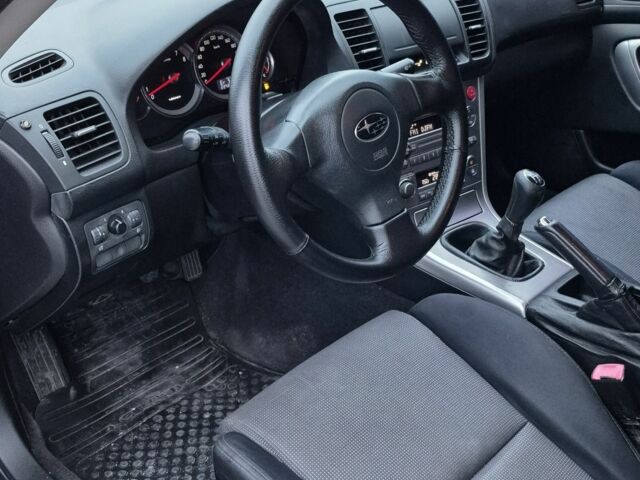 Синий Субару Легаси, объемом двигателя 2.5 л и пробегом 224 тыс. км за 4100 $, фото 15 на Automoto.ua