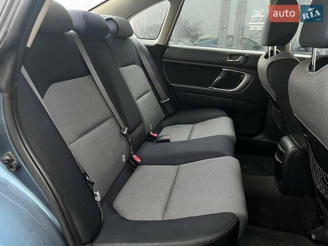 Синій Субару Легасі, об'ємом двигуна 1.99 л та пробігом 242 тис. км за 7290 $, фото 13 на Automoto.ua