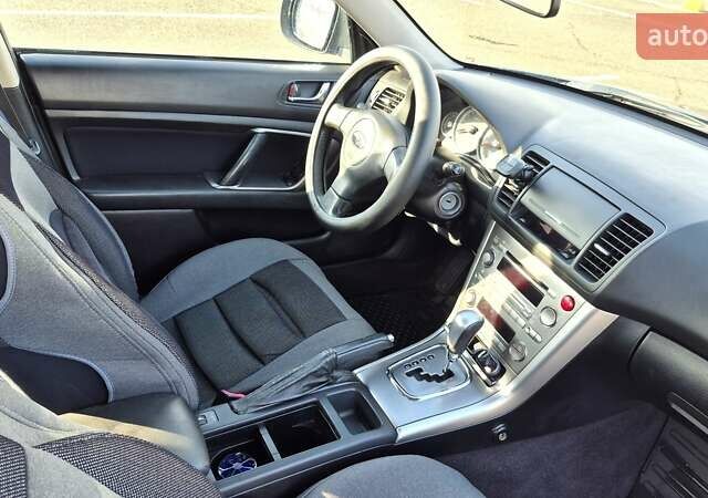 Синий Субару Легаси, объемом двигателя 2 л и пробегом 242 тыс. км за 6500 $, фото 12 на Automoto.ua