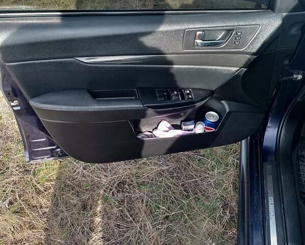 Синий Субару Легаси, объемом двигателя 2.46 л и пробегом 280 тыс. км за 8500 $, фото 5 на Automoto.ua