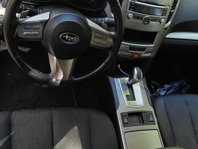 Синий Субару Легаси, объемом двигателя 2 л и пробегом 179 тыс. км за 8600 $, фото 21 на Automoto.ua