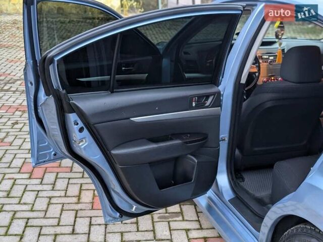 Синий Субару Легаси, объемом двигателя 2.5 л и пробегом 272 тыс. км за 7799 $, фото 24 на Automoto.ua