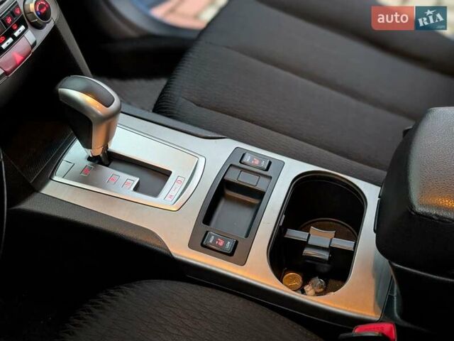 Синий Субару Легаси, объемом двигателя 2.5 л и пробегом 272 тыс. км за 7799 $, фото 38 на Automoto.ua