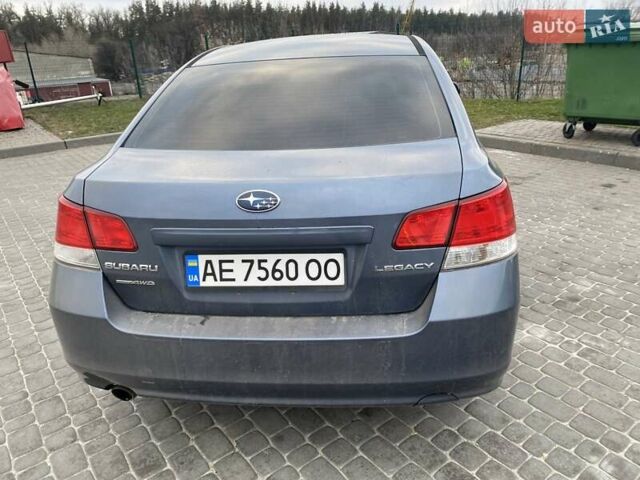 Синий Субару Легаси, объемом двигателя 2.5 л и пробегом 220 тыс. км за 7500 $, фото 2 на Automoto.ua