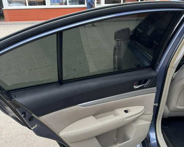 Синий Субару Легаси, объемом двигателя 2.5 л и пробегом 270 тыс. км за 7490 $, фото 7 на Automoto.ua