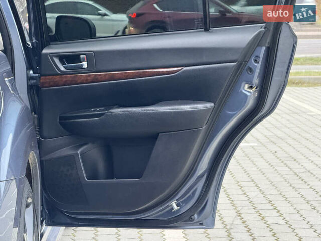 Синій Субару Легасі, об'ємом двигуна 2.46 л та пробігом 191 тис. км за 7999 $, фото 22 на Automoto.ua