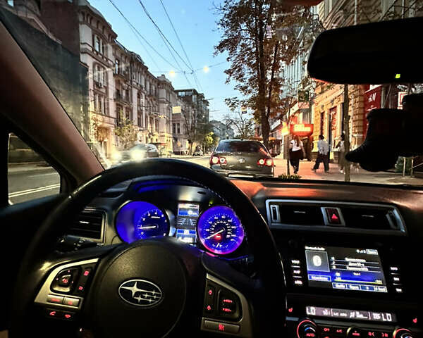 Синий Субару Легаси, объемом двигателя 2.5 л и пробегом 205 тыс. км за 9800 $, фото 2 на Automoto.ua