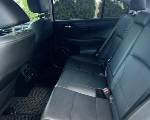 Синій Субару Легасі, об'ємом двигуна 2.46 л та пробігом 150 тис. км за 10500 $, фото 16 на Automoto.ua