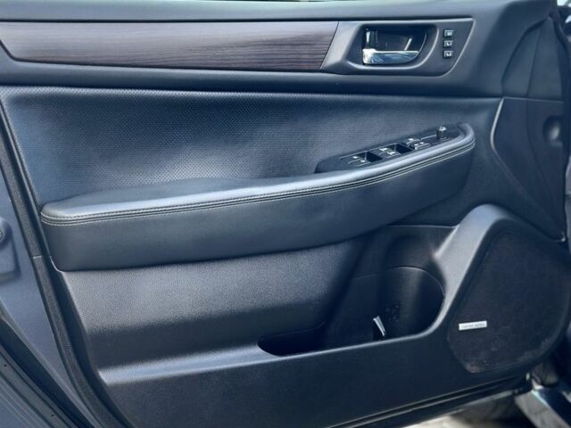 Субару Легасі 2016 у Чернівцях на Automoto.ua Синій Субару Легасі, об'ємом двигуна 2.5 л та пробігом 150 тис. км за 10500 $, фото 8 на Automoto.ua