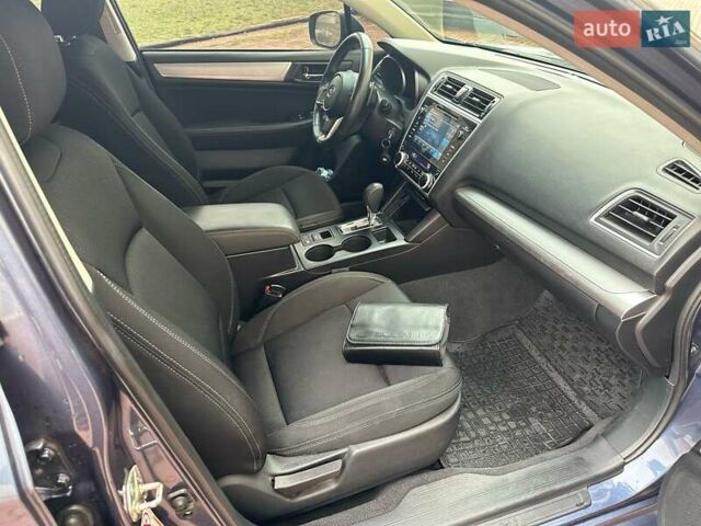 Синий Субару Легаси, объемом двигателя 2.5 л и пробегом 137 тыс. км за 12600 $, фото 12 на Automoto.ua