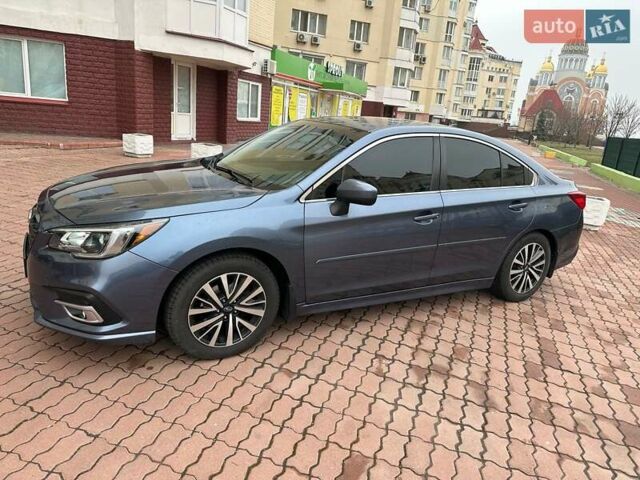 Синий Субару Легаси, объемом двигателя 2.5 л и пробегом 137 тыс. км за 12600 $, фото 2 на Automoto.ua