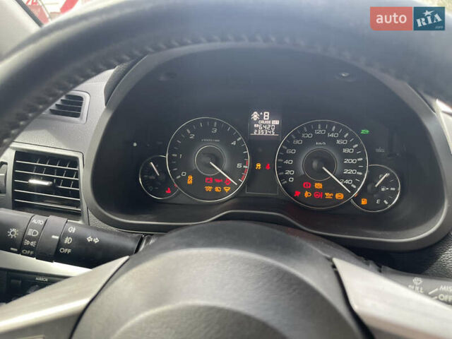 Синій Субару Легасі, об'ємом двигуна 1.99 л та пробігом 235 тис. км за 8300 $, фото 27 на Automoto.ua