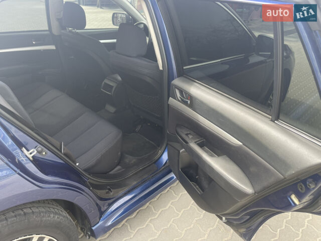 Синій Субару Легасі, об'ємом двигуна 1.99 л та пробігом 235 тис. км за 8300 $, фото 24 на Automoto.ua