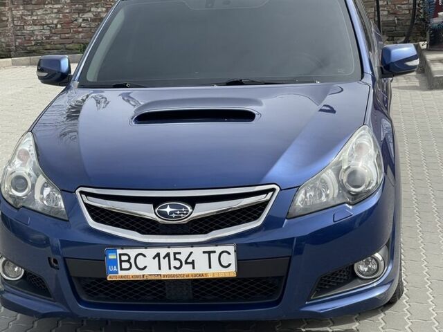 Синий Субару Легаси, объемом двигателя 2 л и пробегом 235 тыс. км за 8300 $, фото 1 на Automoto.ua