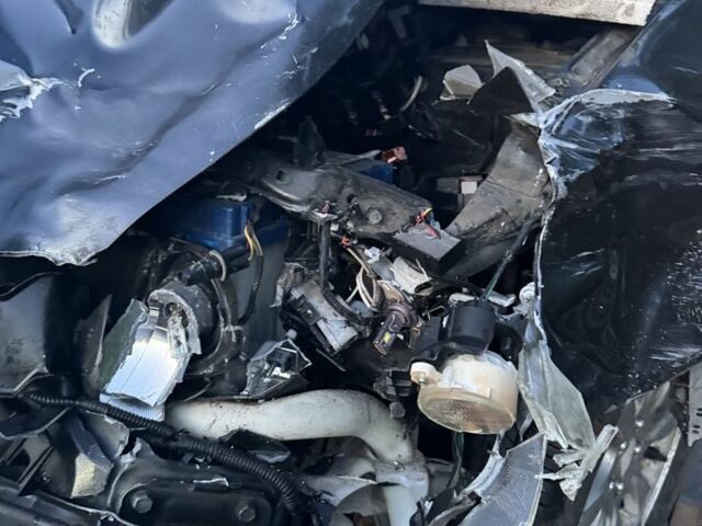 Синий Субару Легаси, объемом двигателя 2 л и пробегом 220 тыс. км за 2250 $, фото 2 на Automoto.ua