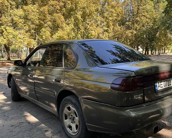 Зелений Субару Легасі, об'ємом двигуна 1.99 л та пробігом 350 тис. км за 2300 $, фото 3 на Automoto.ua