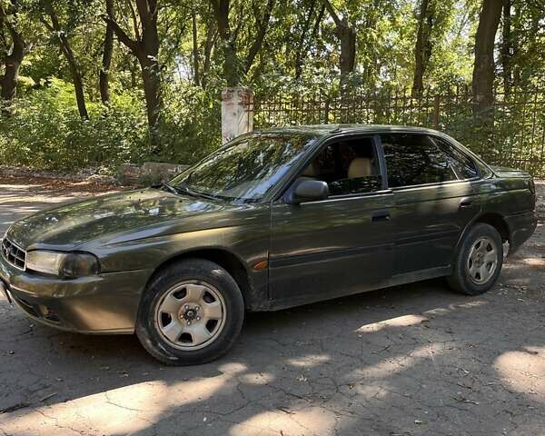 Зелений Субару Легасі, об'ємом двигуна 1.99 л та пробігом 350 тис. км за 2300 $, фото 1 на Automoto.ua