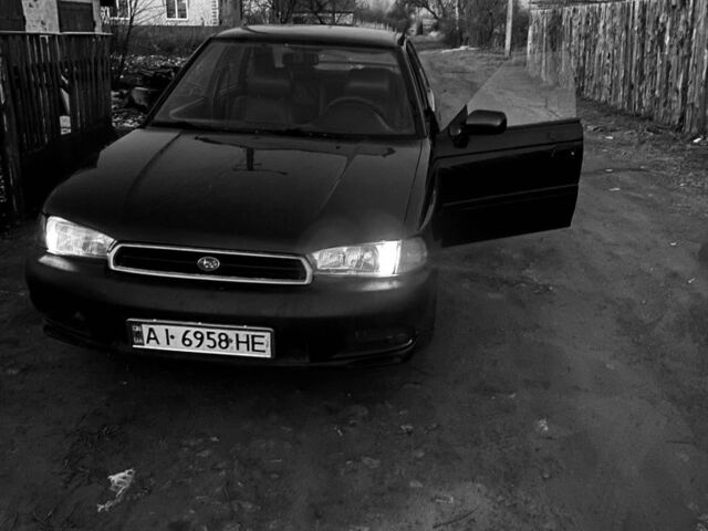 Зелений Субару Легасі, об'ємом двигуна 2.5 л та пробігом 300 тис. км за 1776 $, фото 1 на Automoto.ua