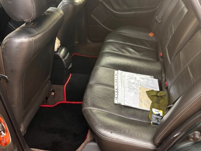 Зеленый Субару Легаси, объемом двигателя 2.5 л и пробегом 300 тыс. км за 2100 $, фото 6 на Automoto.ua