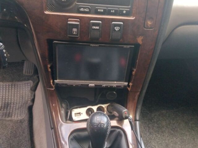 Зеленый Субару Легаси, объемом двигателя 2.5 л и пробегом 245 тыс. км за 3000 $, фото 10 на Automoto.ua