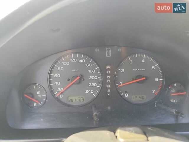 Зеленый Субару Легаси, объемом двигателя 1.99 л и пробегом 388 тыс. км за 2700 $, фото 4 на Automoto.ua