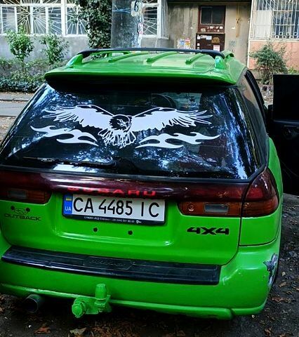 Зелений Субару Легасі, об'ємом двигуна 2.5 л та пробігом 230 тис. км за 3000 $, фото 2 на Automoto.ua