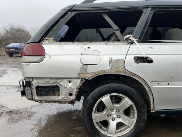 Зелений Субару Легасі, об'ємом двигуна 2 л та пробігом 240 тис. км за 1300 $, фото 5 на Automoto.ua