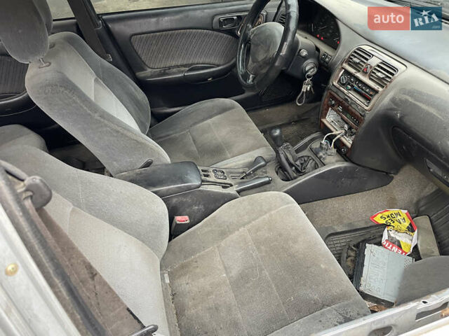 Зелений Субару Легасі, об'ємом двигуна 1.99 л та пробігом 320 тис. км за 1300 $, фото 5 на Automoto.ua