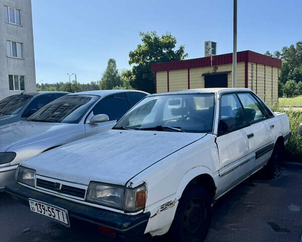 Белый Субару Леон, объемом двигателя 1.8 л и пробегом 210 тыс. км за 1134 $, фото 1 на Automoto.ua