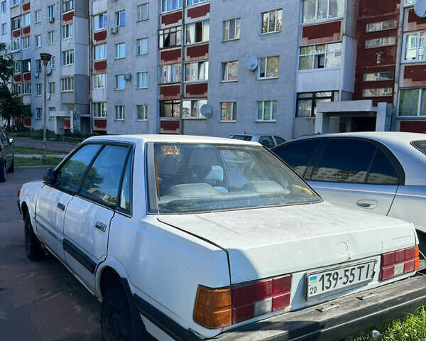 Белый Субару Леон, объемом двигателя 1.8 л и пробегом 210 тыс. км за 1134 $, фото 3 на Automoto.ua