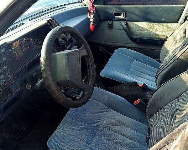 Белый Субару Леон, объемом двигателя 1.8 л и пробегом 379 тыс. км за 1500 $, фото 1 на Automoto.ua