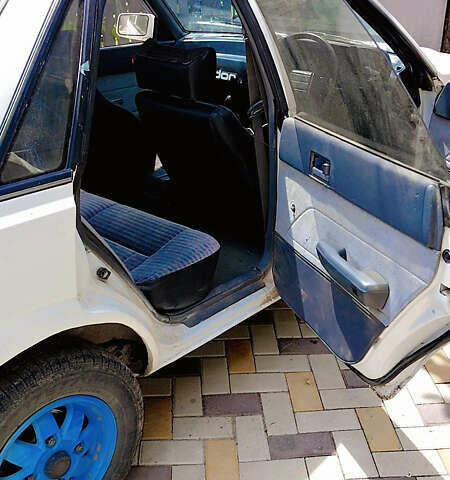 Субару Леон 1988 в Одессе на Automoto.ua Белый Субару Леон, объемом двигателя 1.8 л и пробегом 214 тыс. км за 1600 $, фото 4 на Automoto.ua