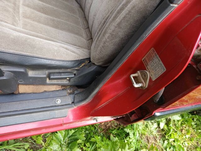 Субару Леон 1986 в Коломые на Automoto.ua Красный Субару Леон, объемом двигателя 1.8 л и пробегом 998 тыс. км за 850 $, фото 15 на Automoto.ua