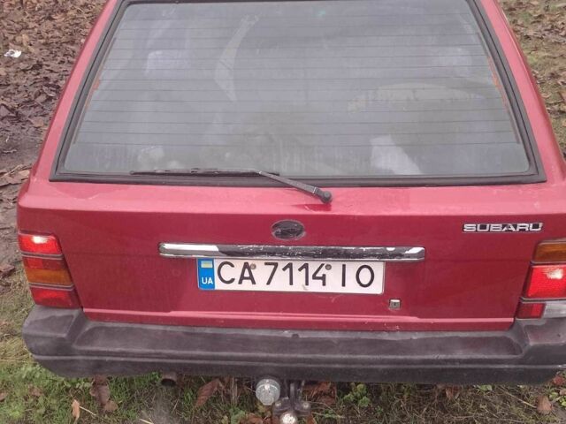 Красный Субару Леон, объемом двигателя 1.8 л и пробегом 333 тыс. км за 2400 $, фото 5 на Automoto.ua