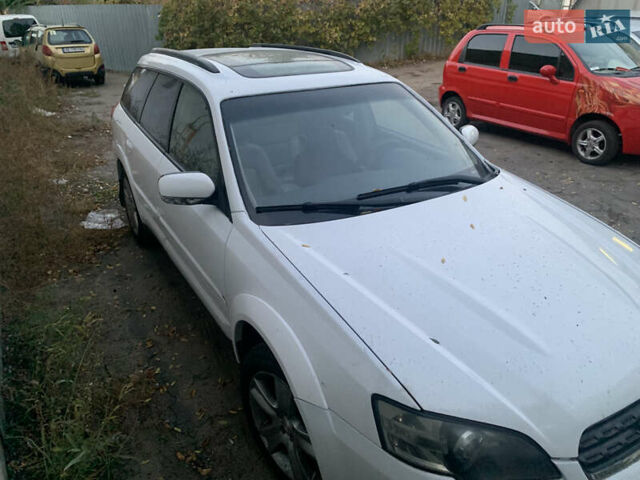 Білий Субару Аутбек, об'ємом двигуна 3 л та пробігом 111 тис. км за 2500 $, фото 6 на Automoto.ua